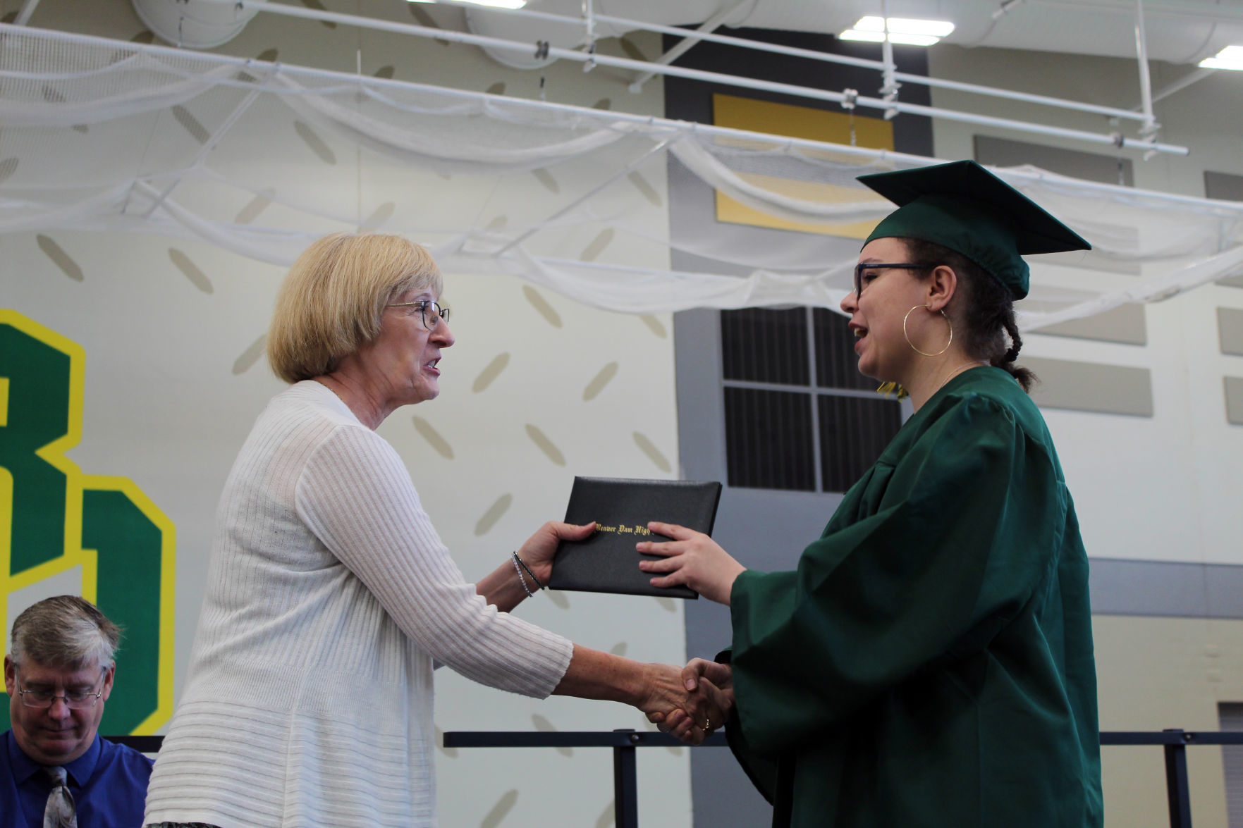 060219-ctzn-news-bd-grad099.jpg